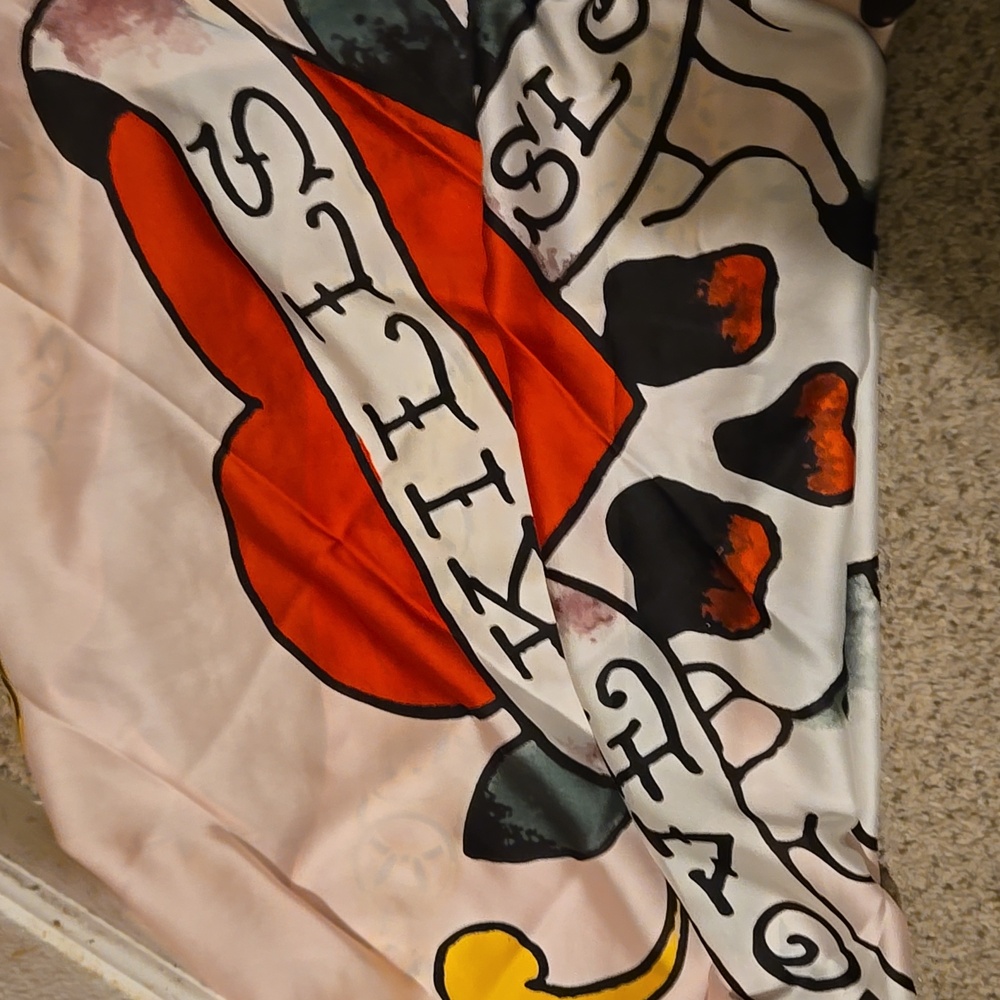 Ed Hardy Black and Pink Floral Scarf 100 polyester New